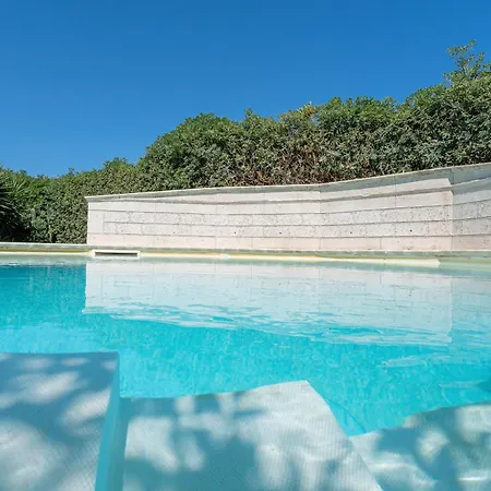 Piscina A Due Passi Dal Mare Villa